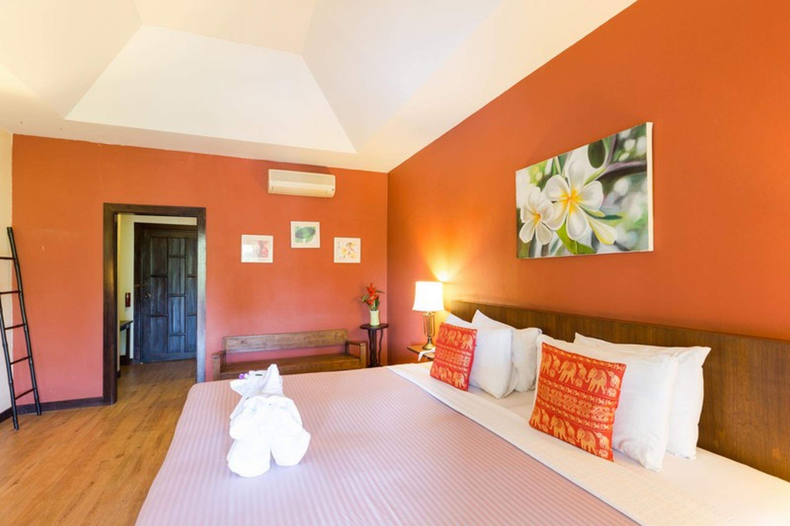 Lanna Dusita Riverside Boutique Resort Чиангмай Экстерьер фото