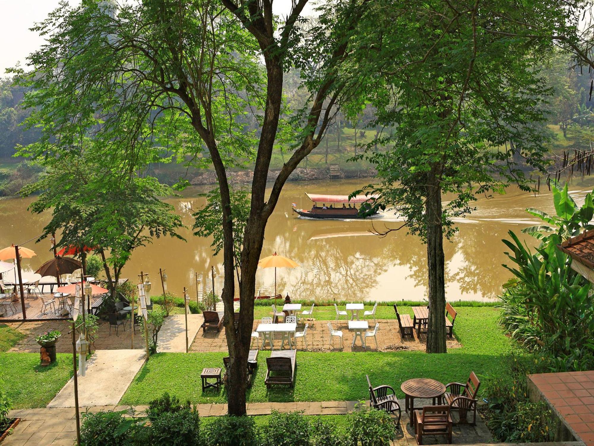 Lanna Dusita Riverside Boutique Resort Чиангмай Экстерьер фото