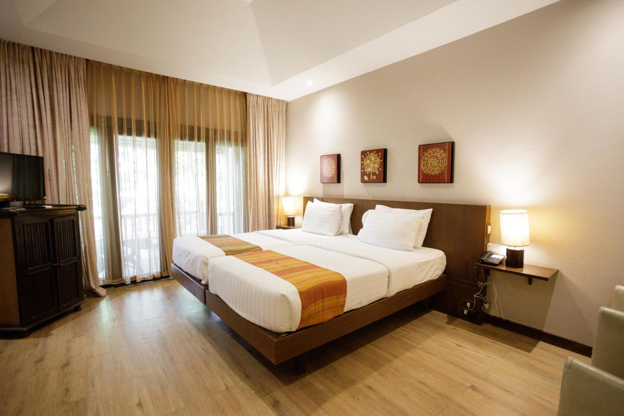 Lanna Dusita Riverside Boutique Resort Чиангмай Экстерьер фото