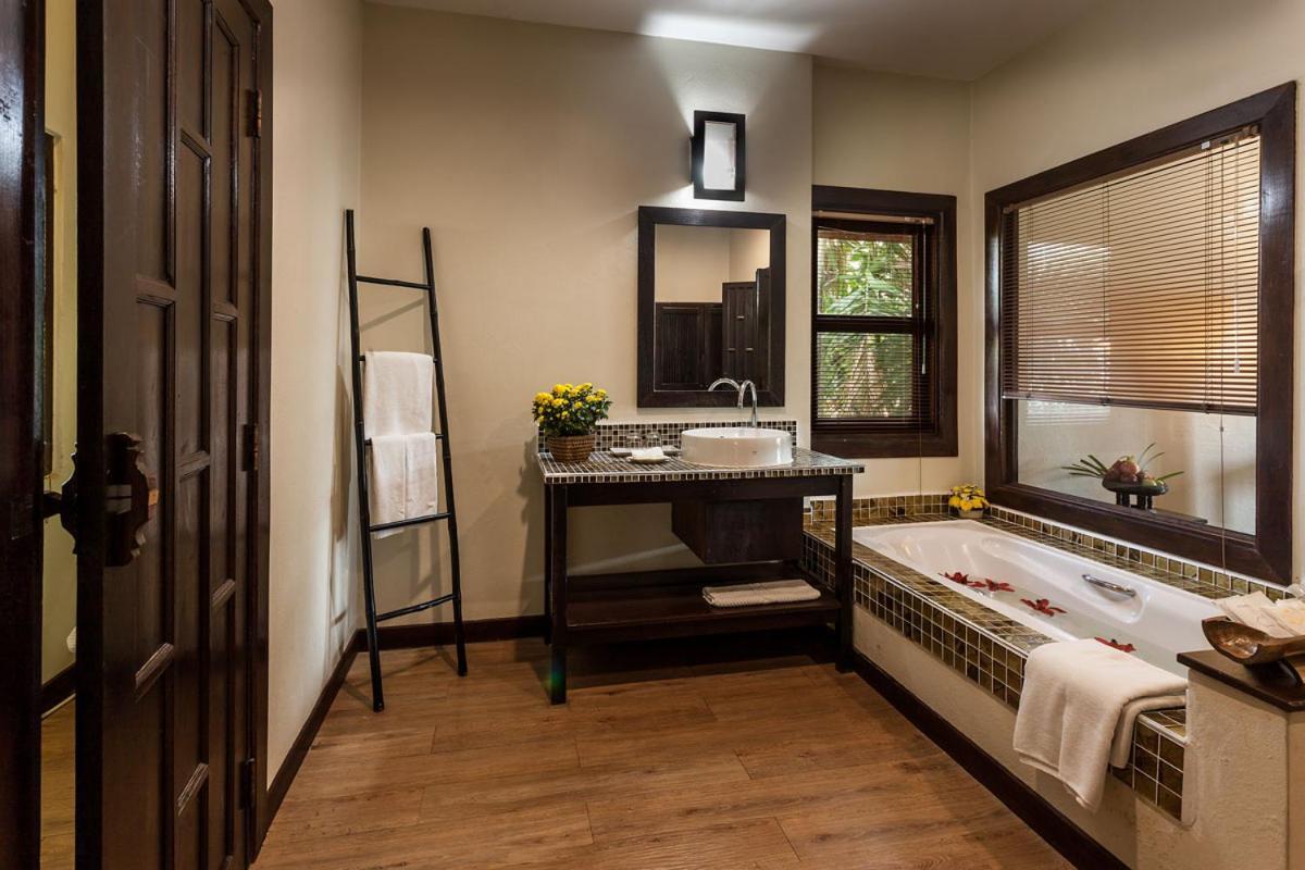 Lanna Dusita Riverside Boutique Resort Чиангмай Номер фото